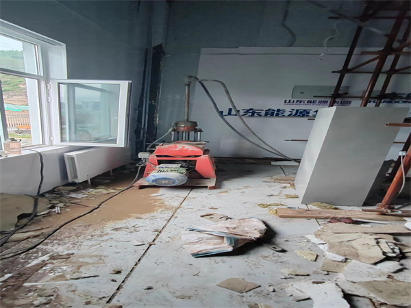 长阳地基基础下沉墙体裂缝加固注浆顶升施工